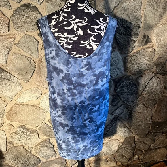 Terra & Sky Blue Tie-dye Tank Top - Picture 4 of 4